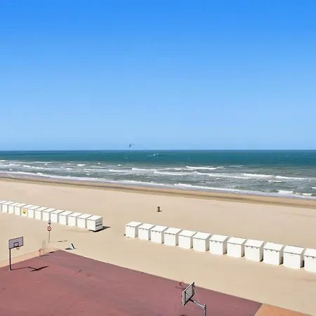 Estran Op De Zeedijk Met Frontaal Zeezicht - Sint-idesbald Apartamento *